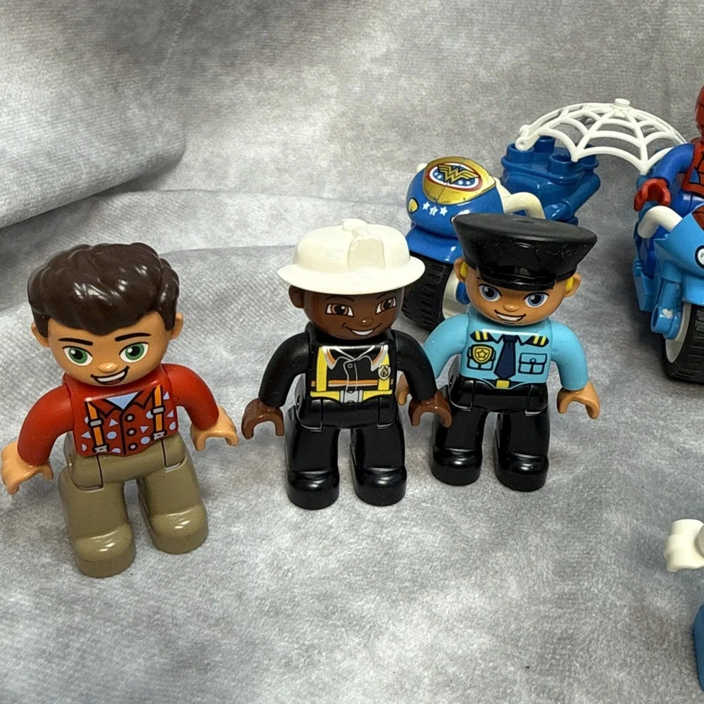 Lego duplo figures